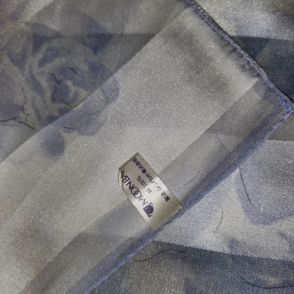 ELLE silk scarf #5 34x34 inches - Picture 7 of 11